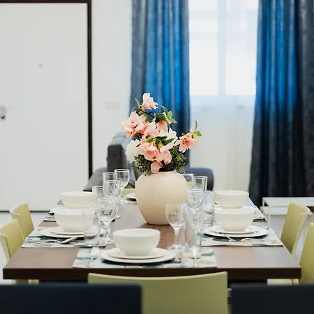 Modern 3br Maisonette With Private Bbq Area *