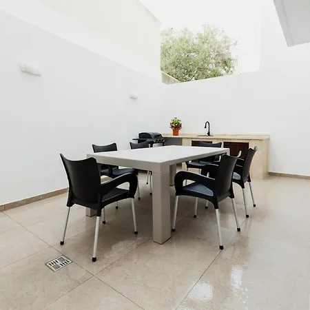 Modern 3br Maisonette With Private Bbq Area Ix-Xaghra ta' Barra