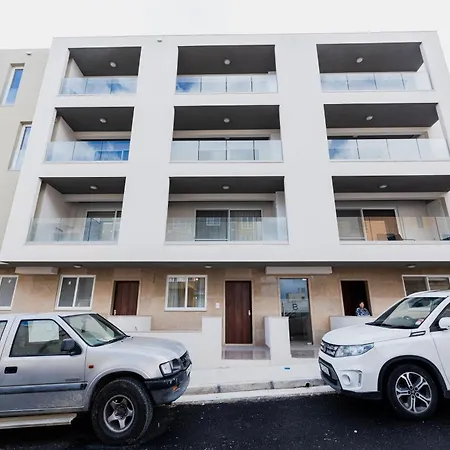 Modern 3br Maisonette With Private Bbq Area *